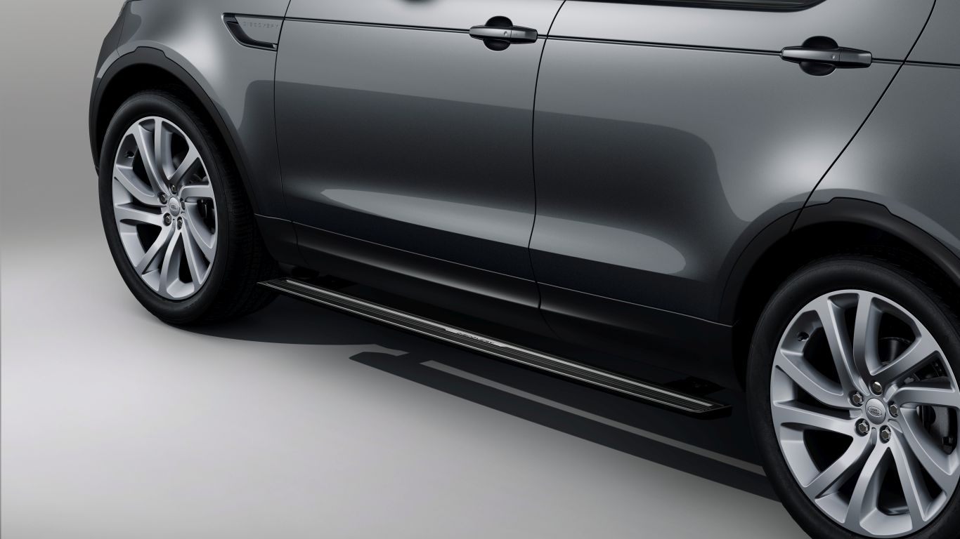 Выдвижные боковые подножки, для правой стороны автомобиля, с 2018 м. г.
 image