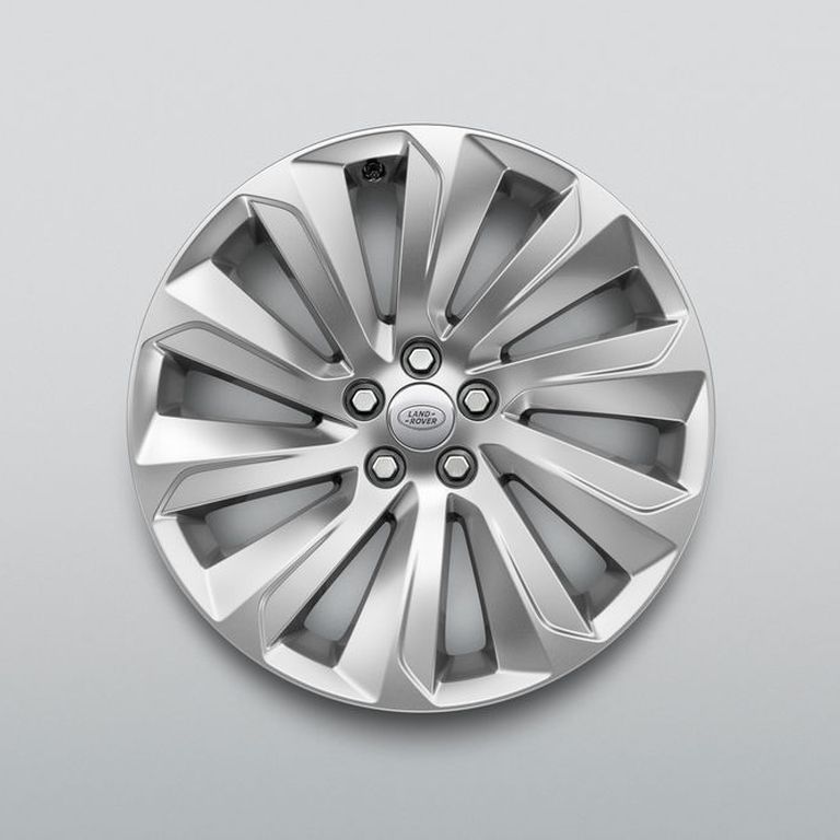 Cerchi in lega da 19" a 10 razze "Style 1039" con finitura Gloss Sparkle Silver image